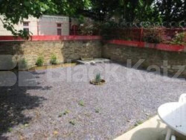 			NEW REFURBISHMENT, Studio Apartment, 1 bath, 1 reception Flat			 St.Quintin Ave, LADBROKE GROVE W10